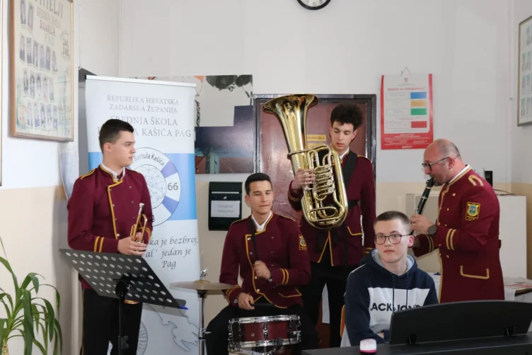 337085914_1298269417703377_7921963072458068005_n