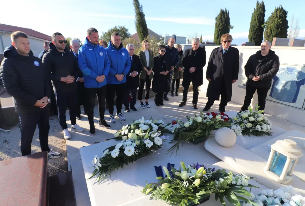 2023-04-03-at-20.39.20-1