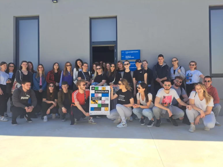 344797394_189720603900142_2484344626326541227_n