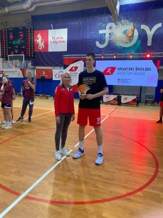 345625216_911844636597327_5158424661236730542_n