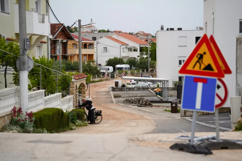 Plovanija, Ulica Ive Kerdica FOTO Matija Lipar_