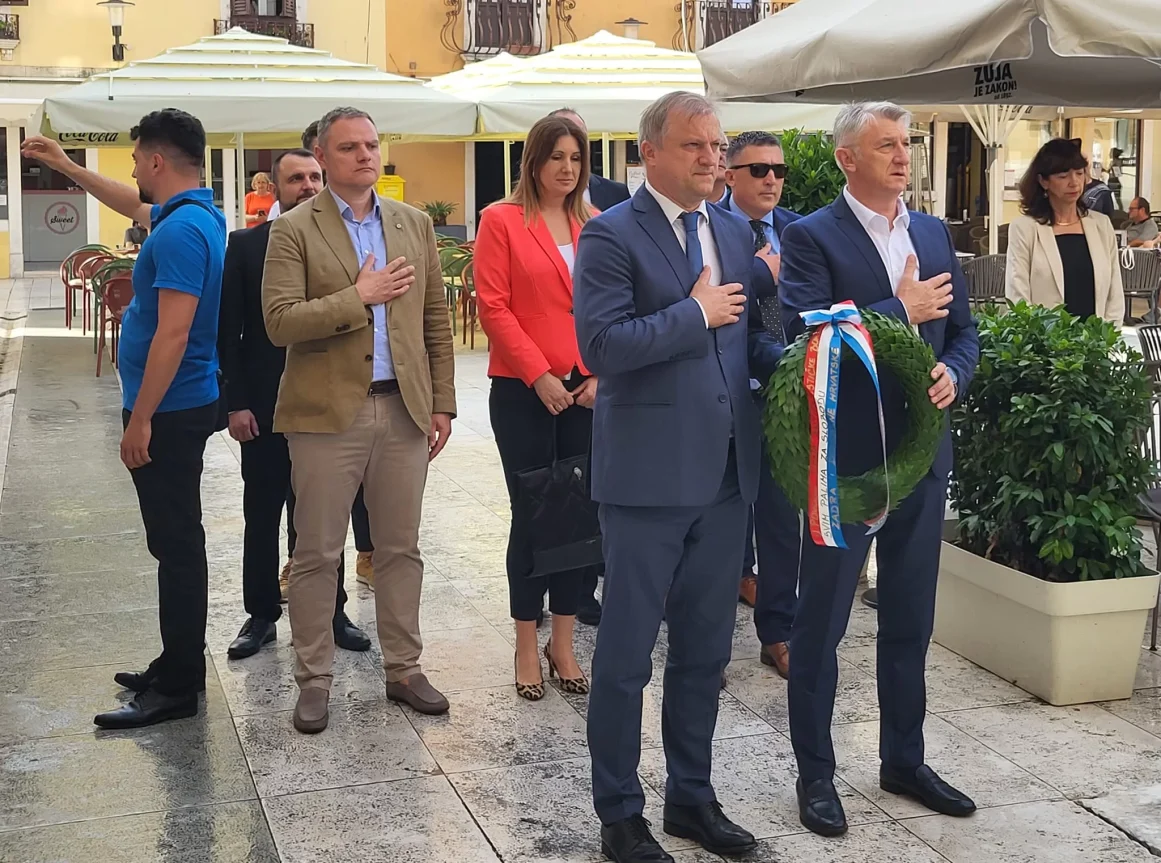 347404687_568900108779866_2013142592559592630_n