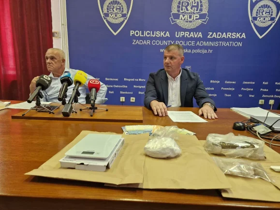 348371677_125995620480297_5033576383838624082_n