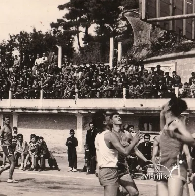 350775986_977320880368616_4908826740628003037_n