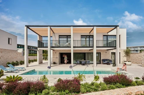 falkensteiner-punta skala-Villa_exterior_pool