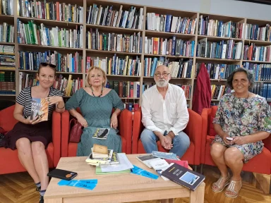 pjesnici Iva, Dragica, Željko i interpretatorica Ines Kolega