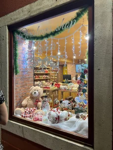 Christmas shop FOTO Matija Lipar_-5