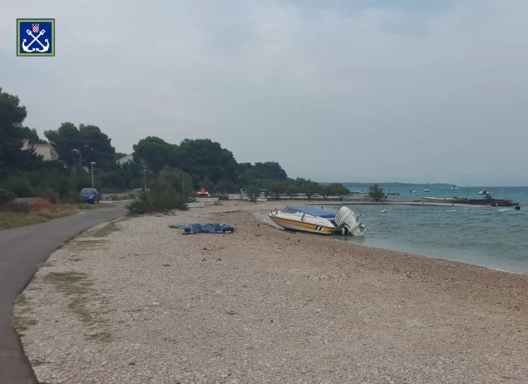 nasukavanje jedrilice sv. petar1