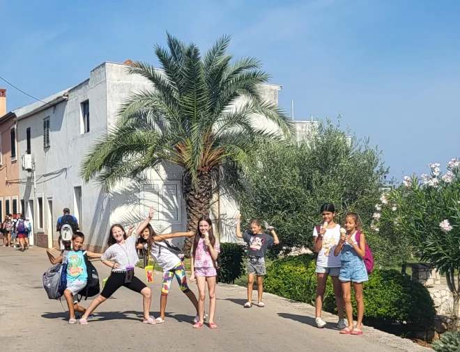 djeca budinic preko 2