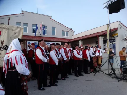 vecer ojkavice lisane10