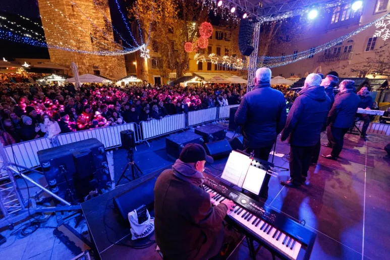 39 Tomislav Bralić _ Klapa Intrade Advent u Zadru 25.11.2023, Foto Bojan Bogdanić