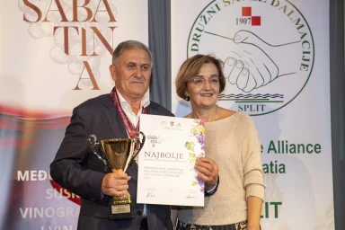 5_Najbolje desertno vino i najbolje ocijenjeno otvoreno vino