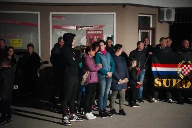 Mimohod za Skabrnju i Vukovar u Sukosanu FOTO Matija Lipar-7