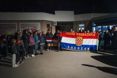 Mimohod za Skabrnju i Vukovar u Sukosanu FOTO Matija Lipar-8