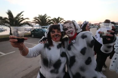 karnevalska povorka vir15