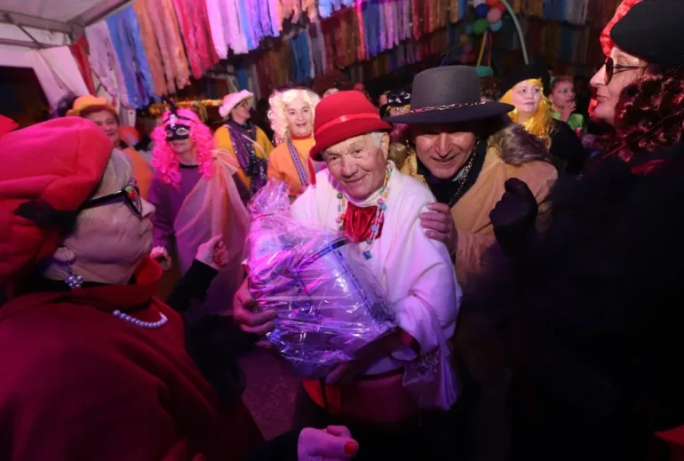 karnevalska povorka vir43