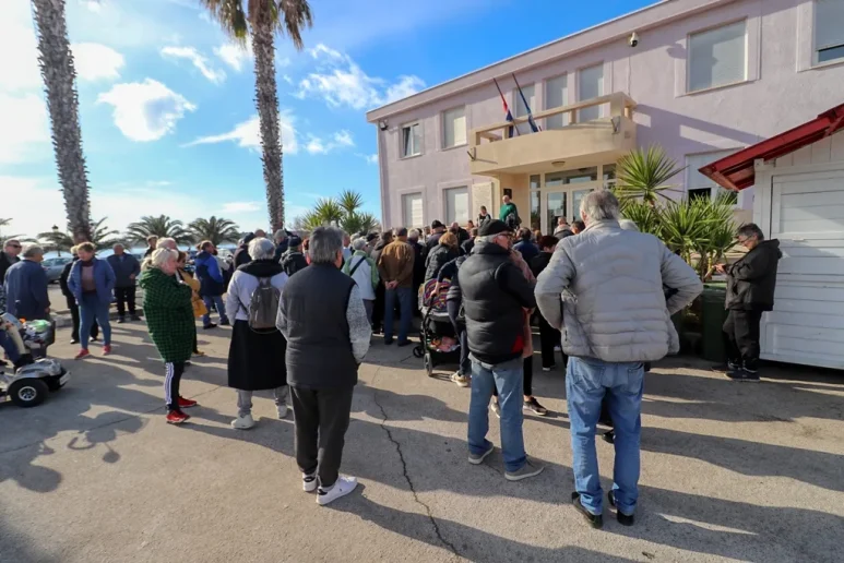 vir umirovljenici potpore34