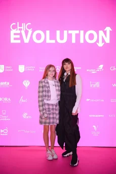 Sarah i Rebeka Ljiljak