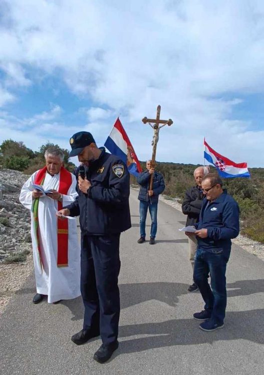 b168f867-a770-490b-841b-07fe448d5c5a