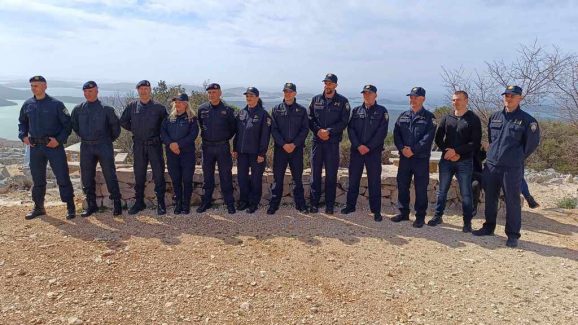 bb410b22-93f6-4707-ba0e-f1da3b14482e