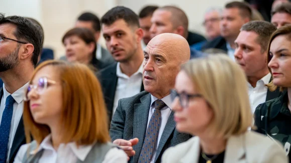 svecanost-urucivanja-Sporazuma-o-provedbi ITP-a-za-otoke-i-urucivanje-Ugovora-za-program-razvoja-otoka-FOTO-Linda-Vidovic (16)