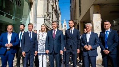 svecanost-urucivanja-Sporazuma-o-provedbi ITP-a-za-otoke-i-urucivanje-Ugovora-za-program-razvoja-otoka-FOTO-Linda-Vidovic (61)