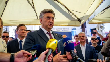 Andrej-Plenkovic-svecanost-urucivanja-Sporazuma-o-provedbi ITP-a-za-otoke-i-urucivanje-Ugovora-za-program-razvoja-otoka-FOTO-Linda-Vidovic (76)