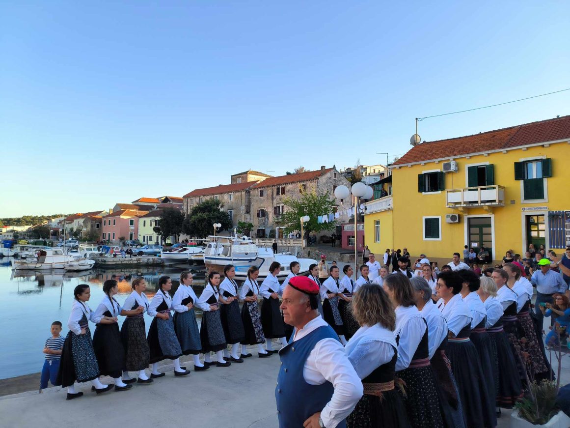 tovareća mužika sali26