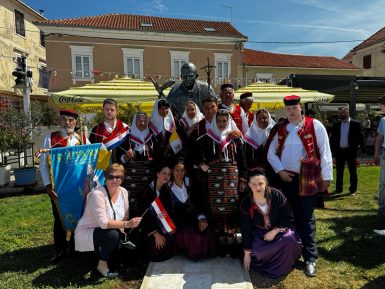 biograd na moru spomenik papa Ivan Pavao II
