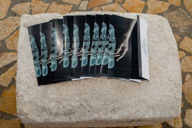 rab izložba zvonimira karavida umjetnica kiparica 5