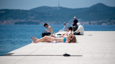 suncano-meteo-ilustracija-grad-ljeto-spica-FOTO-Linda-Vidovic-17