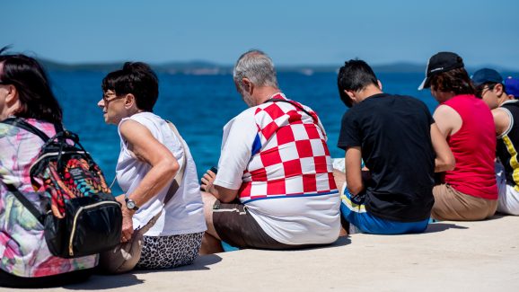pozdrav-suncu-ilustracija-ljeto-meteo-suncano-FOTO-Linda-Vidovic-18
