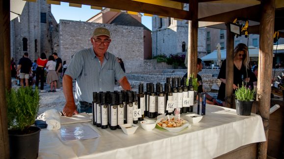 tempus-fugit-arheoloski-muzej-zadar-ilustracija-arhiva-FOTO-Linda-Vidovic-28