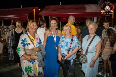 00f7f3cc-e2ef-4c05-a435-38eb43ba1830