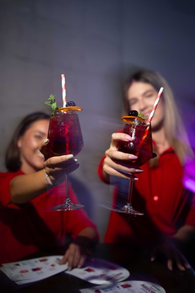 APERITIVO CON MARASCHINO