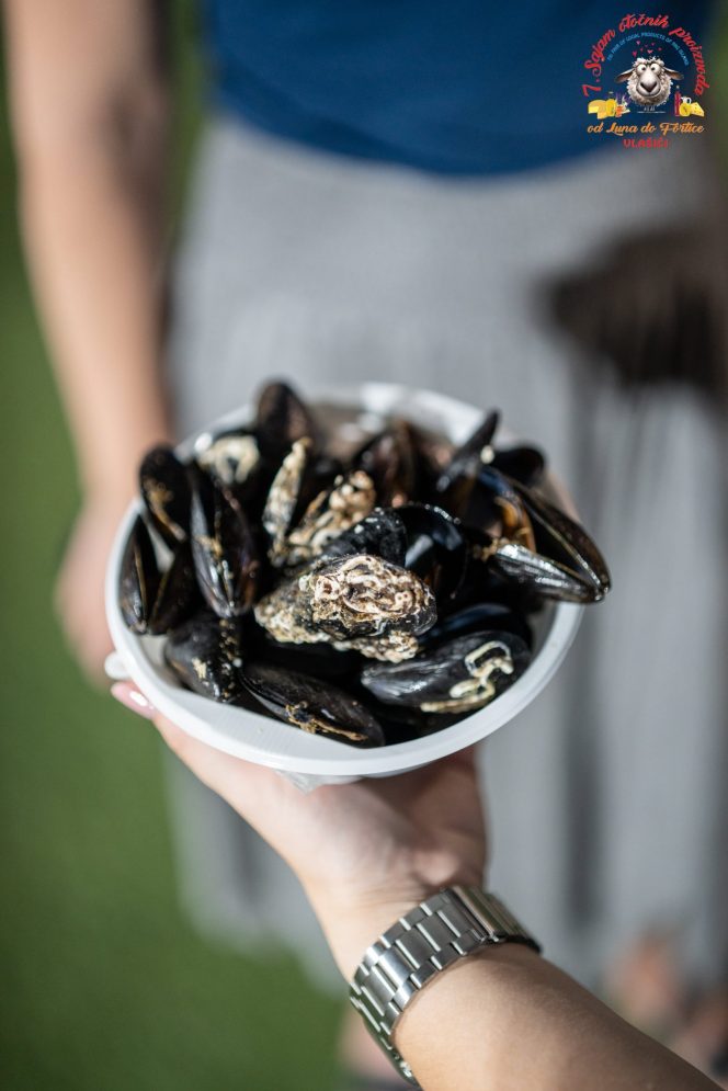 c762b08f-01f3-4eff-bd71-ae12d90da2e4