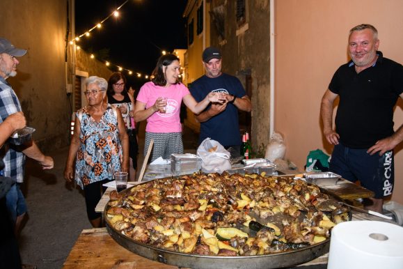 VRSI - 27.07.2024 - Vrške ćakule održane u jezgri sela