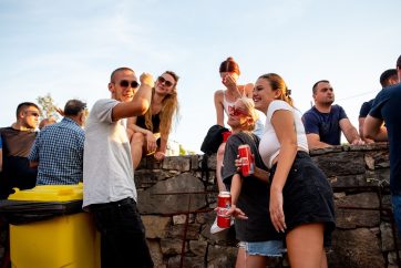 656d8cbd-5801-4014-a7c1-caaa5d0874c6