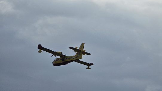 vatrogasci, požar, kanader