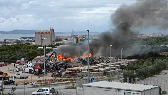 2C16D76C-8365-4621-8EC7-65C1089A2221