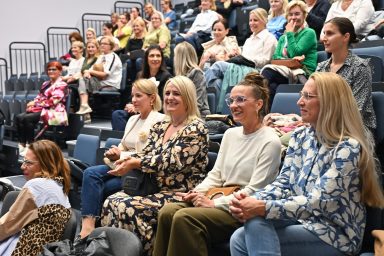 Projekcija filma Samo kad se smijem u Gozdenici