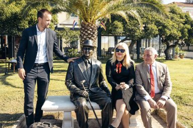 biograd na moru spomenik Vagan Melik Karaganjin 4