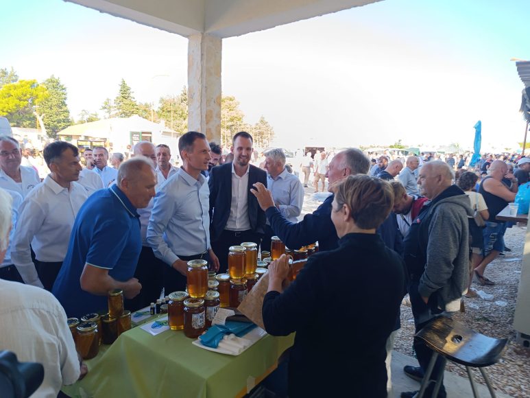 hdz sajam benkovac 4