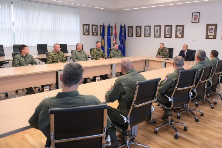 protupožarna eskadrila ivan anušić 2