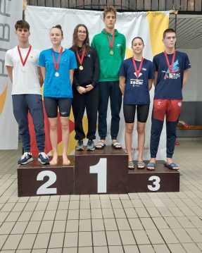 Andrea Uhoda - bronca 100m ledno