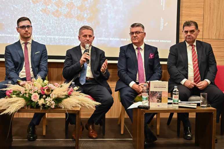 novalja susret hrvatske nacionalne manjine u inozemstvu 2