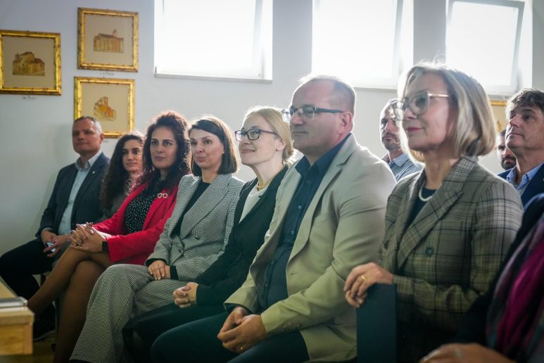 APOLLO - pocetna (2).jpg zadra NOVA 10