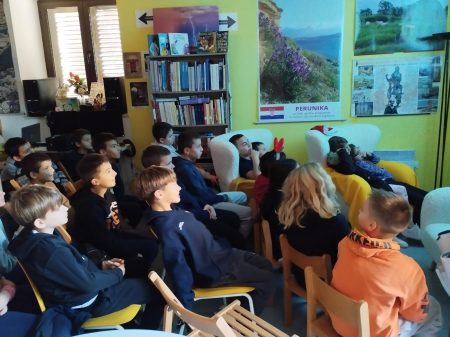 gradska knjižnica pag djeca božić 6