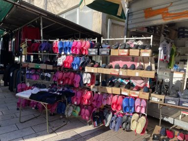 štand-s-odjećom-hvidakovic-03