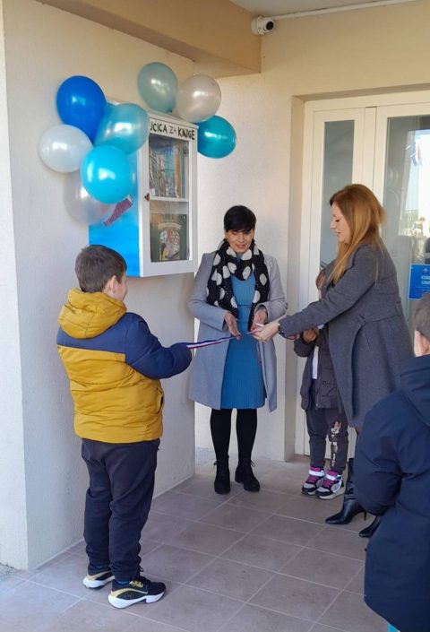 kućica za knjige murvica 2